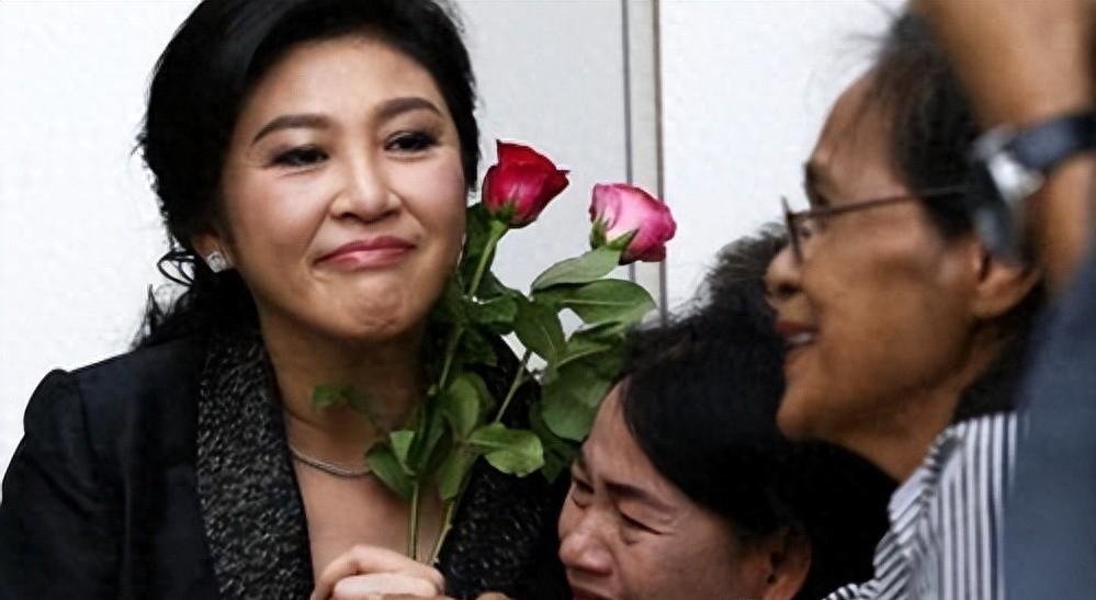 开云注册入口-阿努索：陪伴英拉30年的男人，儿子都23了，还做不了她的“丈夫”